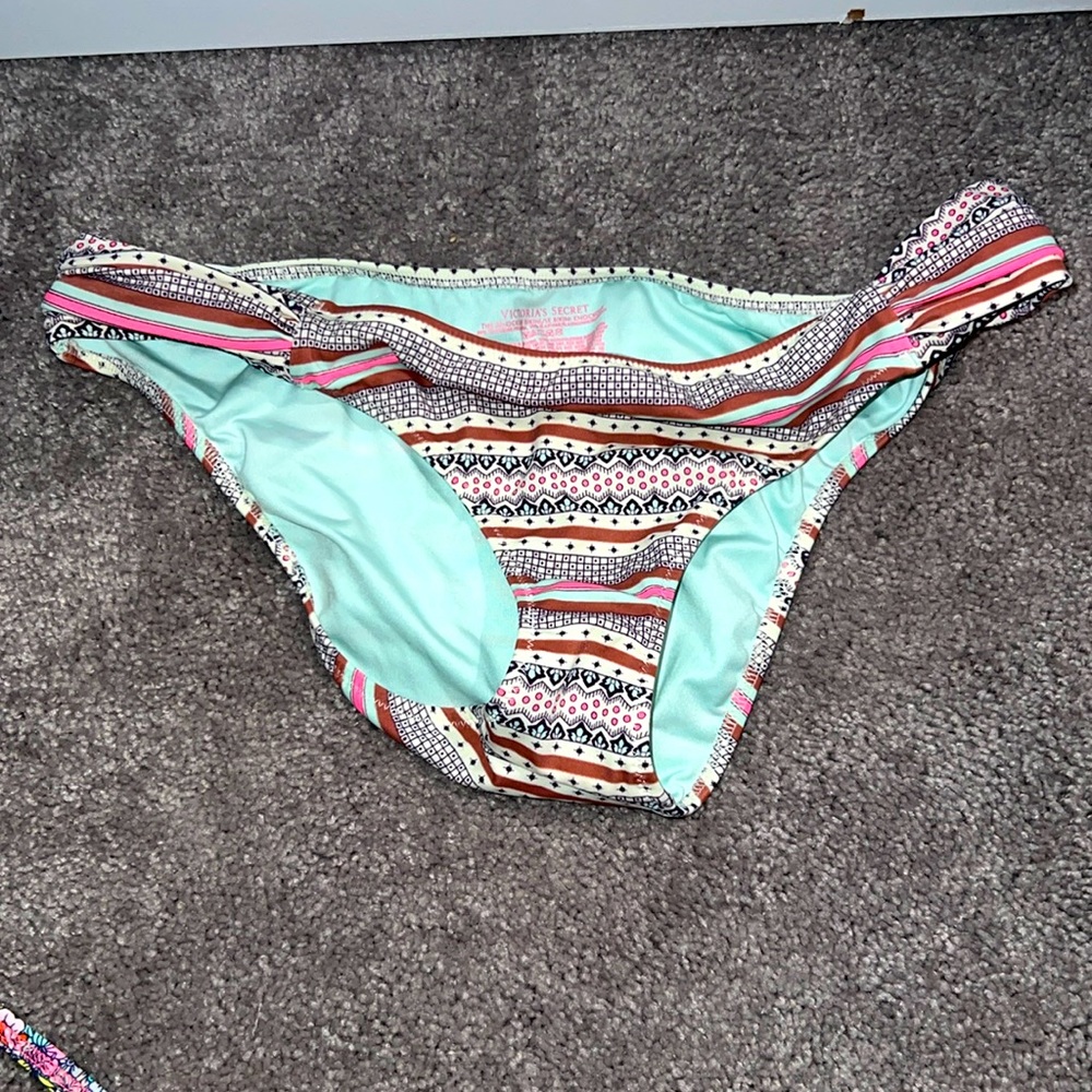 VS bikini bottoms
